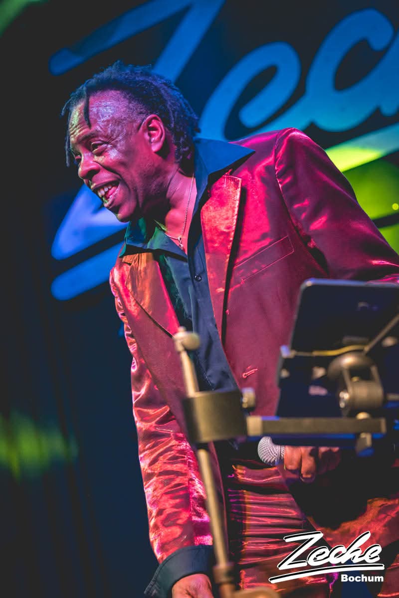 Maurice JB and The Dynamites 